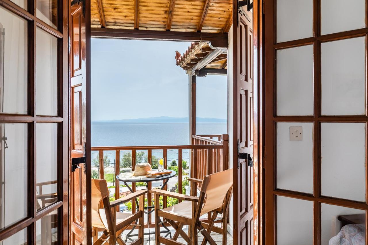 Lilian Beachfront Apartments Neo Klima Exterior foto
